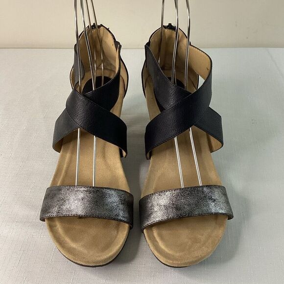 Euro Soft Women’s Black and Gunmetal Strappy Wedge Sandal Size 10 - Picture 3 of 10